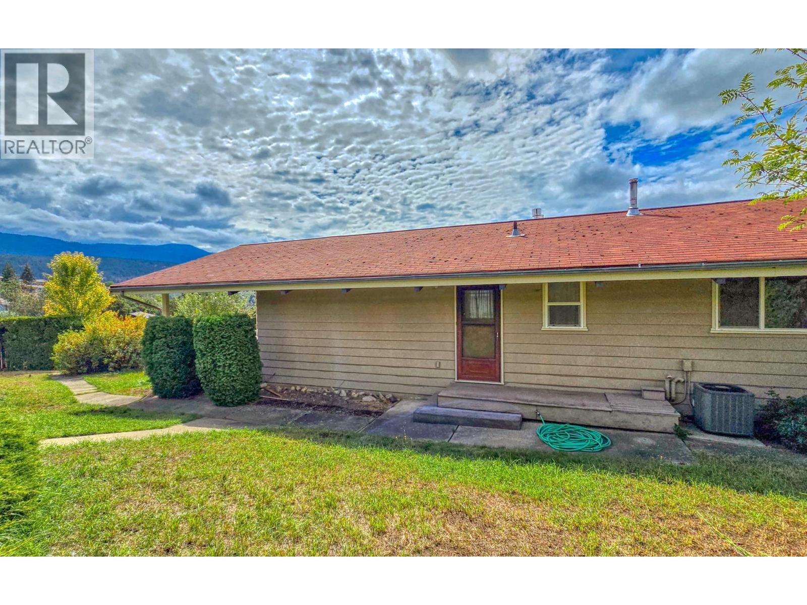 9109 Husband Road Property Photo 32