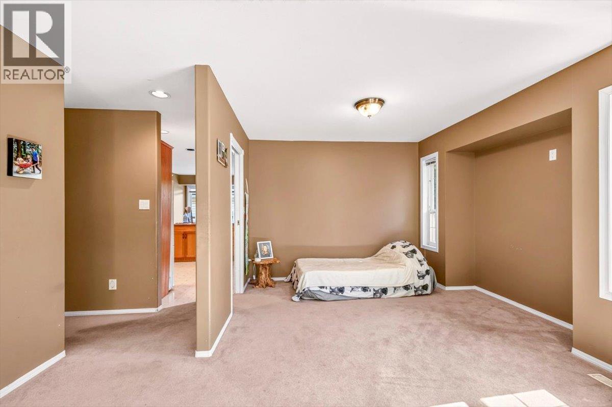 1122 11th Avenue Property Photo 26