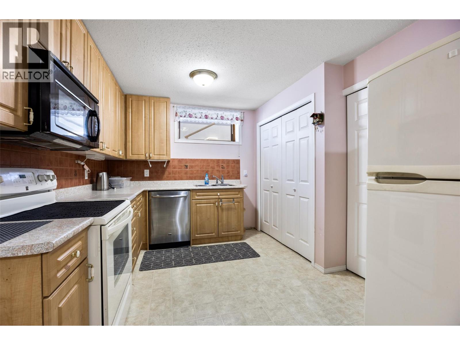 199 Coppertree Court Property Photo 46