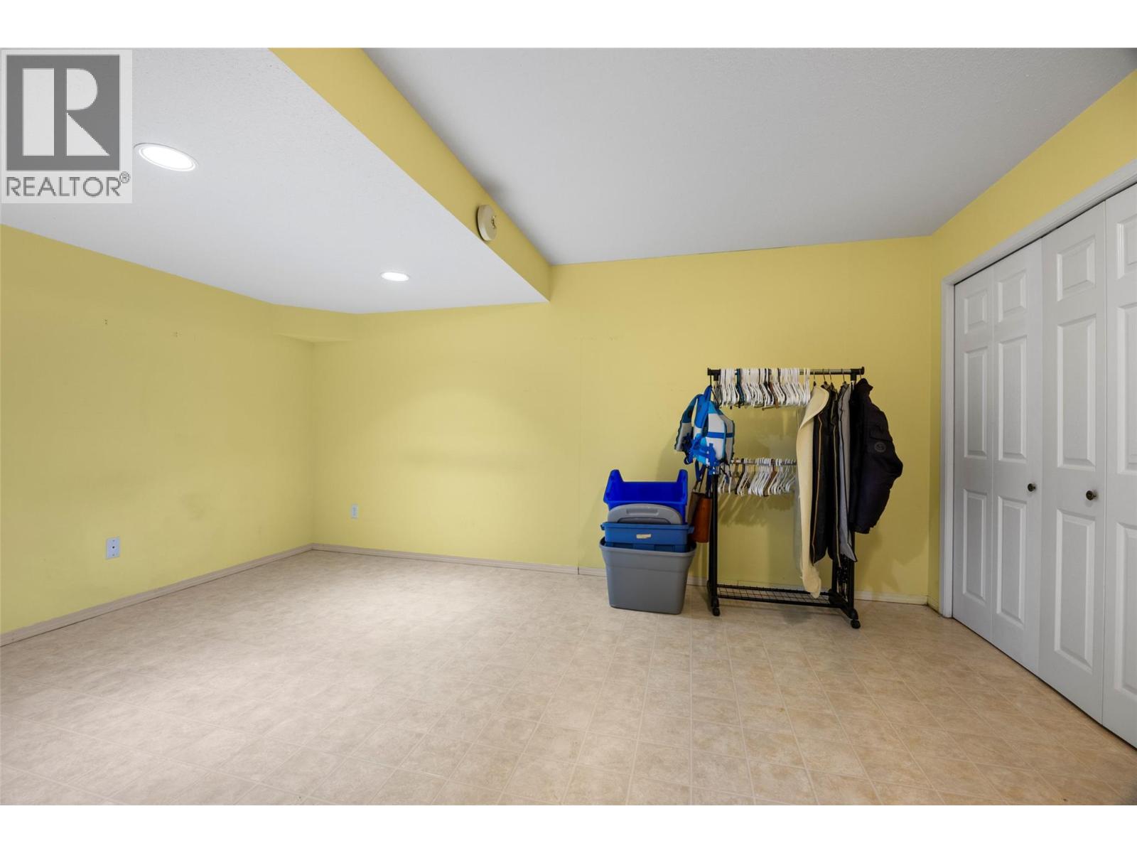 199 Coppertree Court Property Photo 48