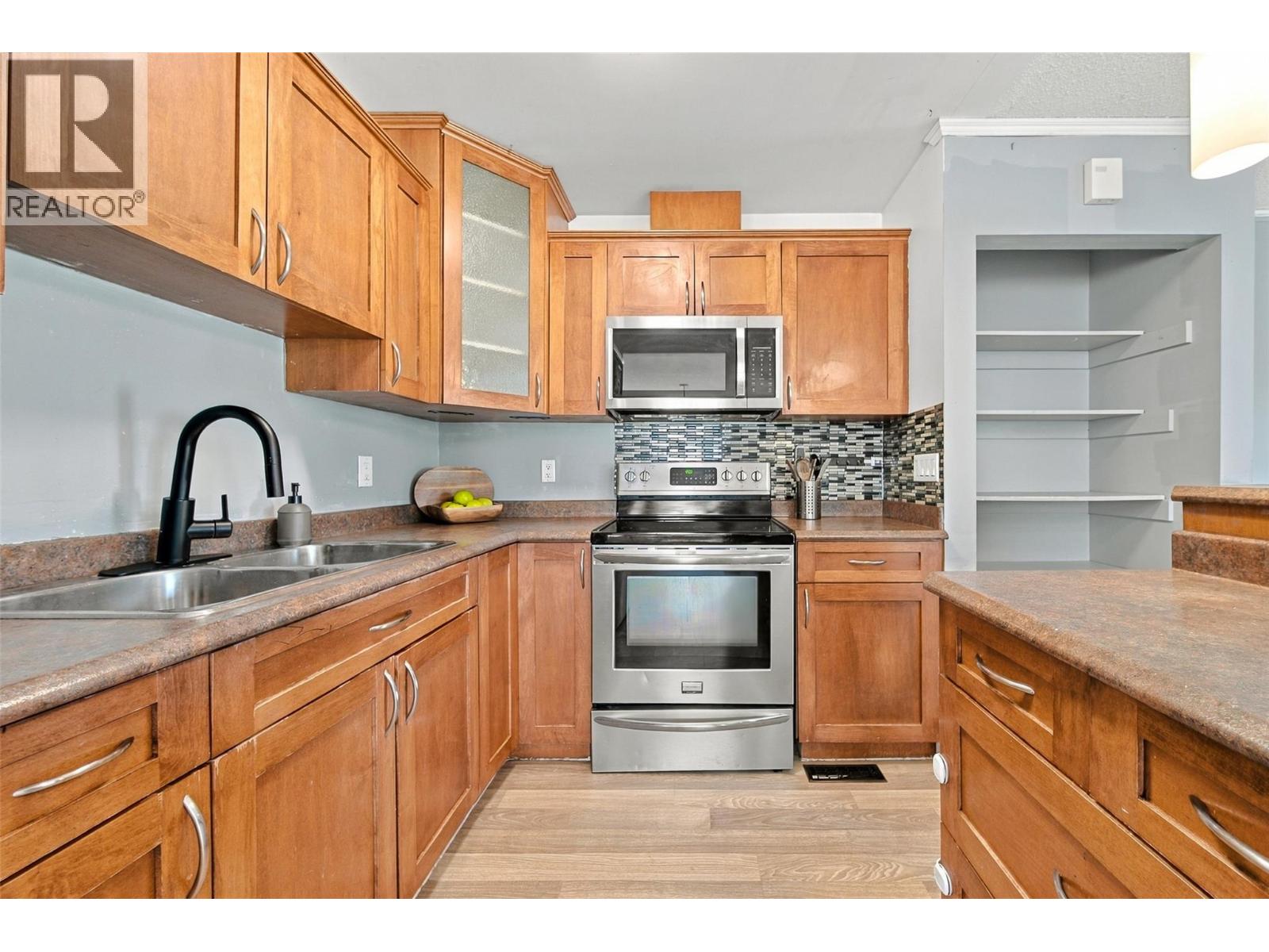 1621 Spartan Place Property Photo 8