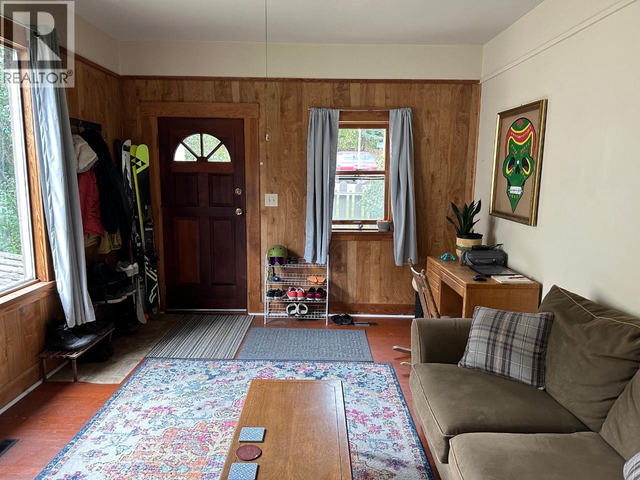 411 Latimer Street Property Photo 5