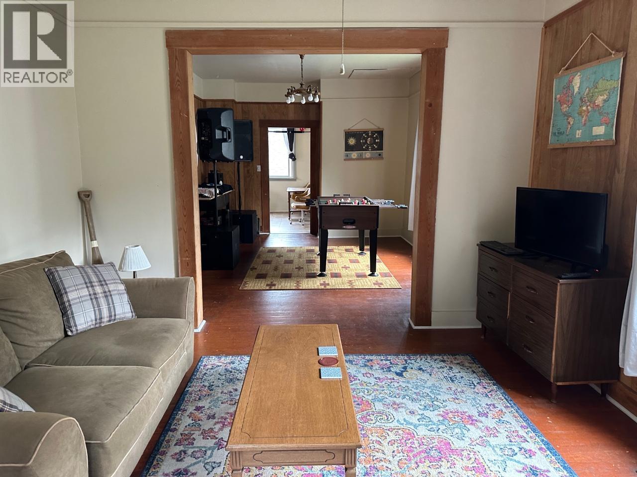 411 Latimer Street Property Photo 6