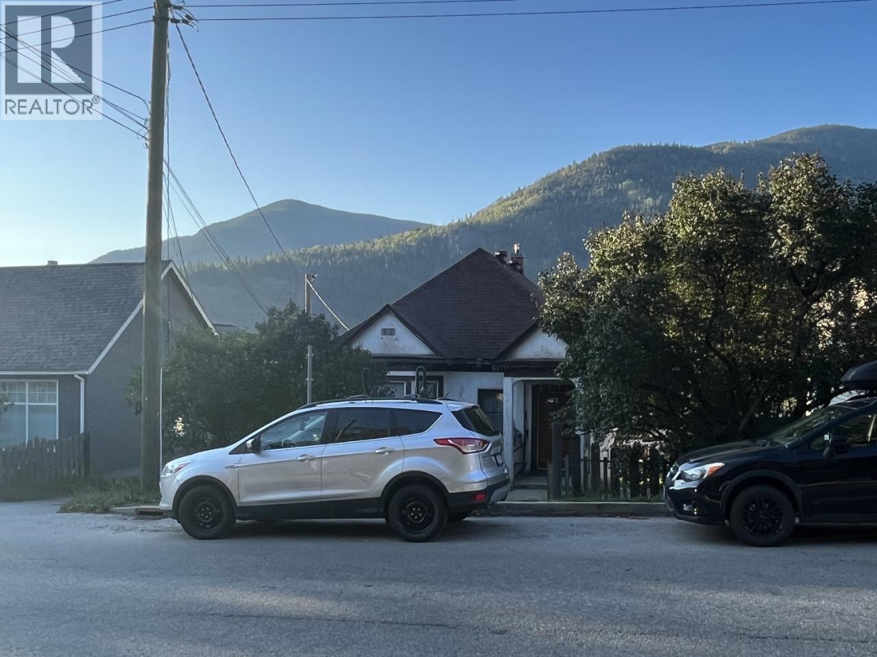 411 Latimer Street Property Photo 23