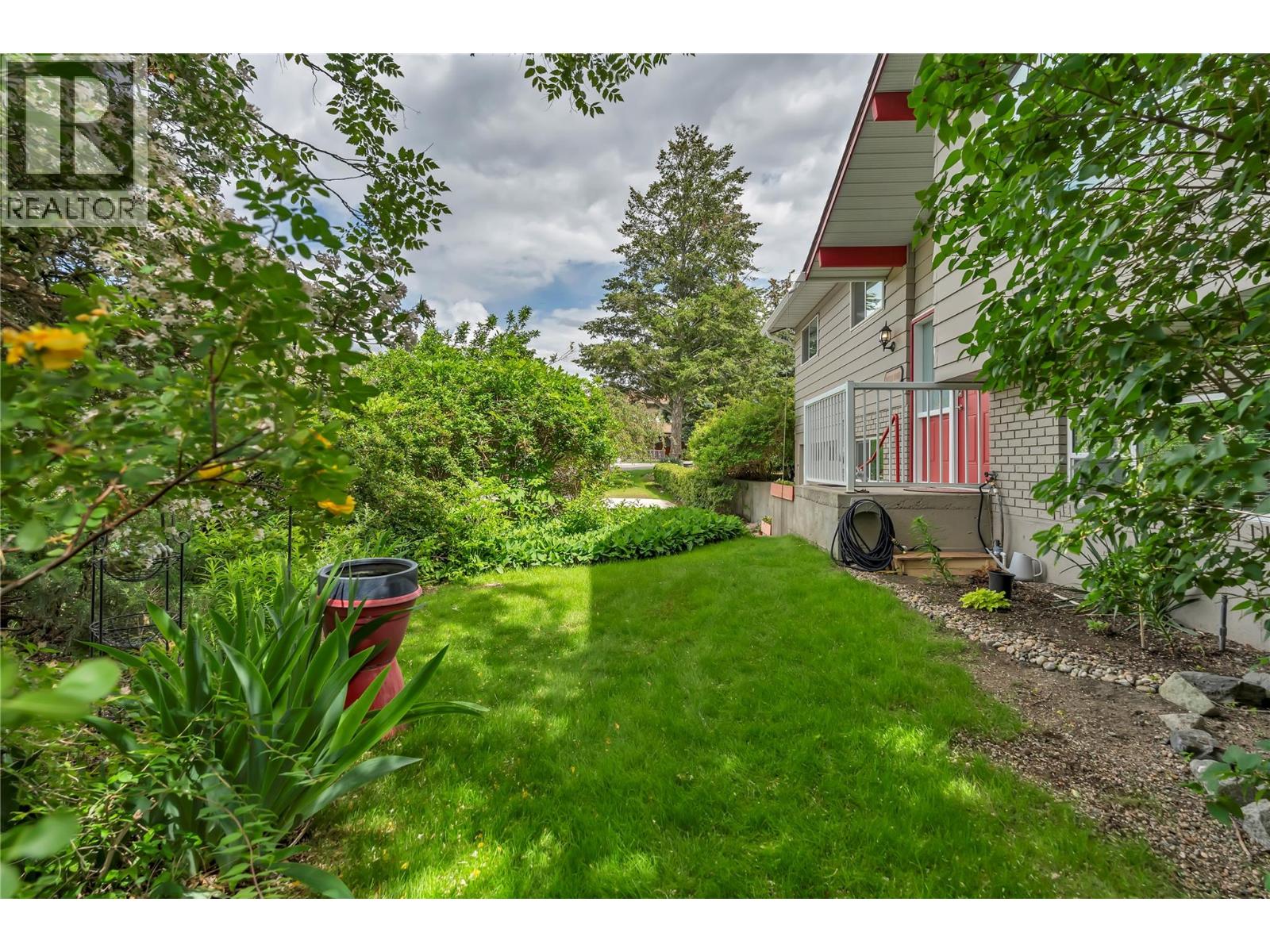 3 Dogwood Place Property Photo 37