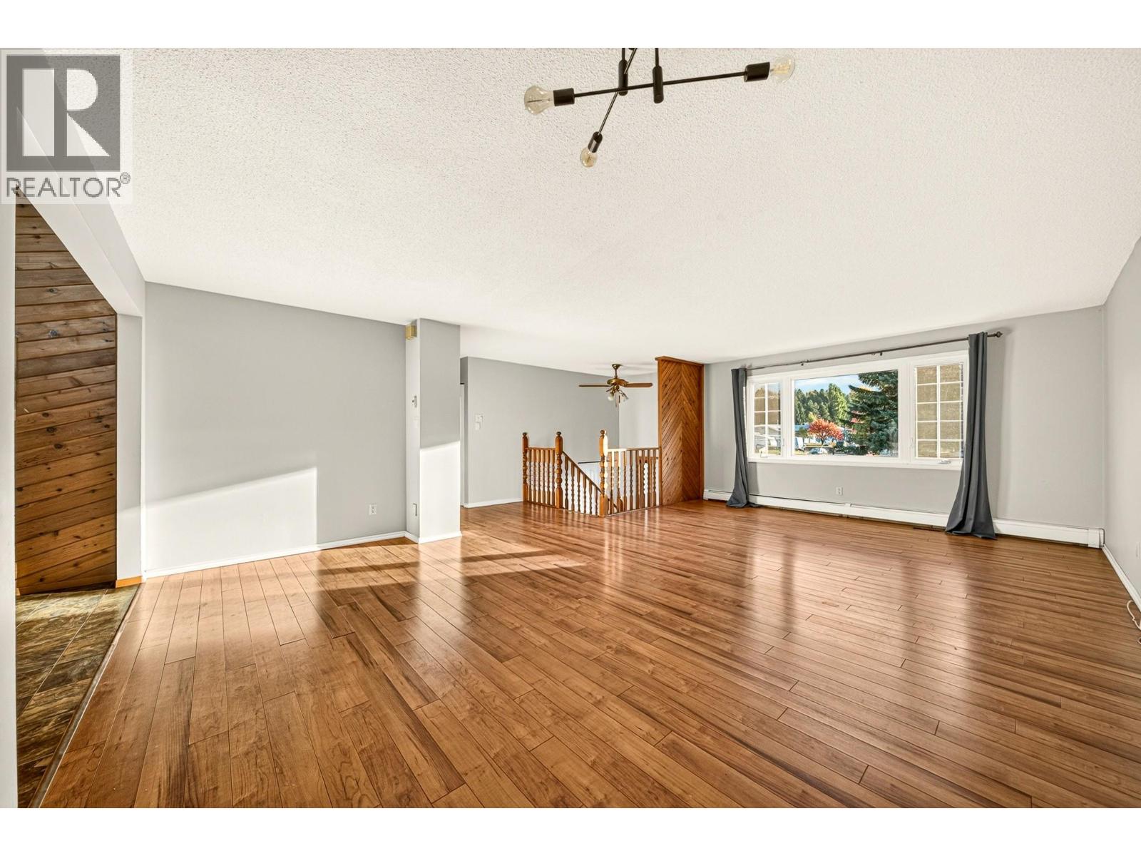 407 Maple Street Property Photo 10