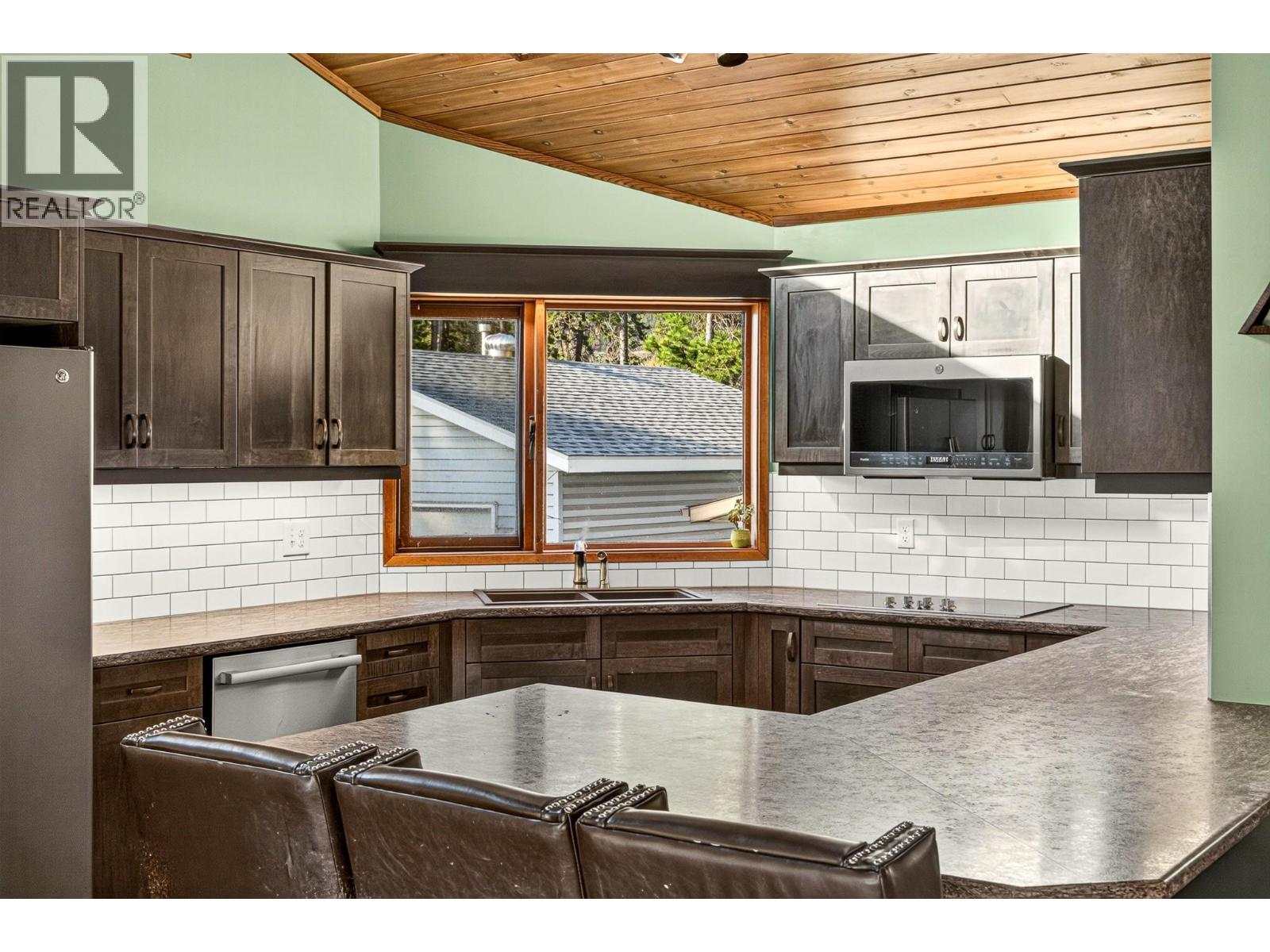 407 Maple Street Property Photo 16