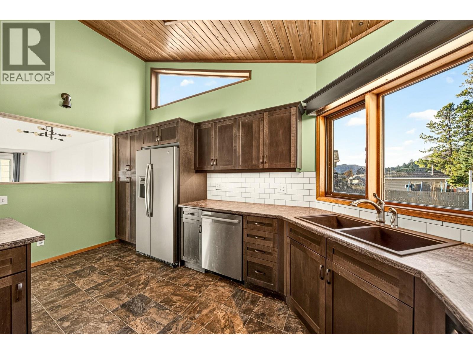 407 Maple Street Property Photo 18