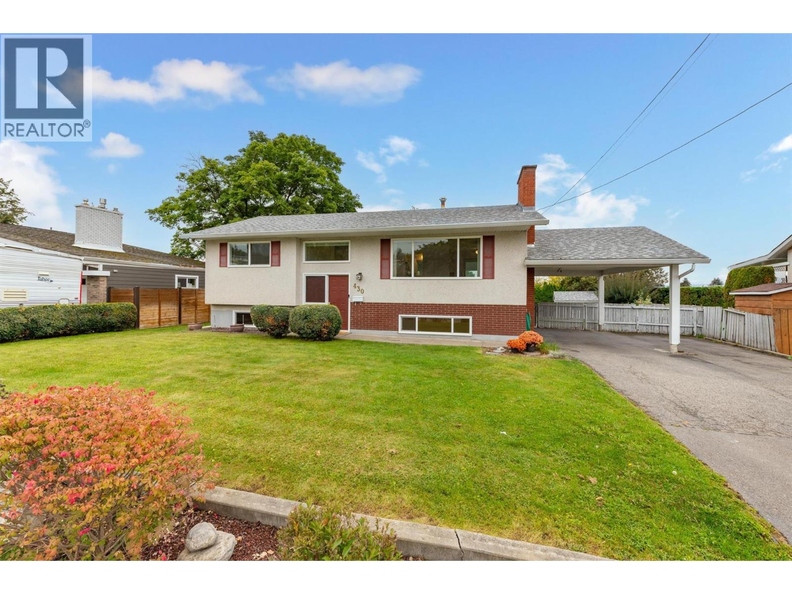 430 Perth Road Property Photo 1
