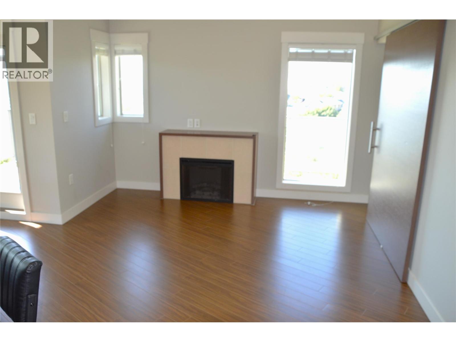 1403-1000 Talasa Way Property Photo 2
