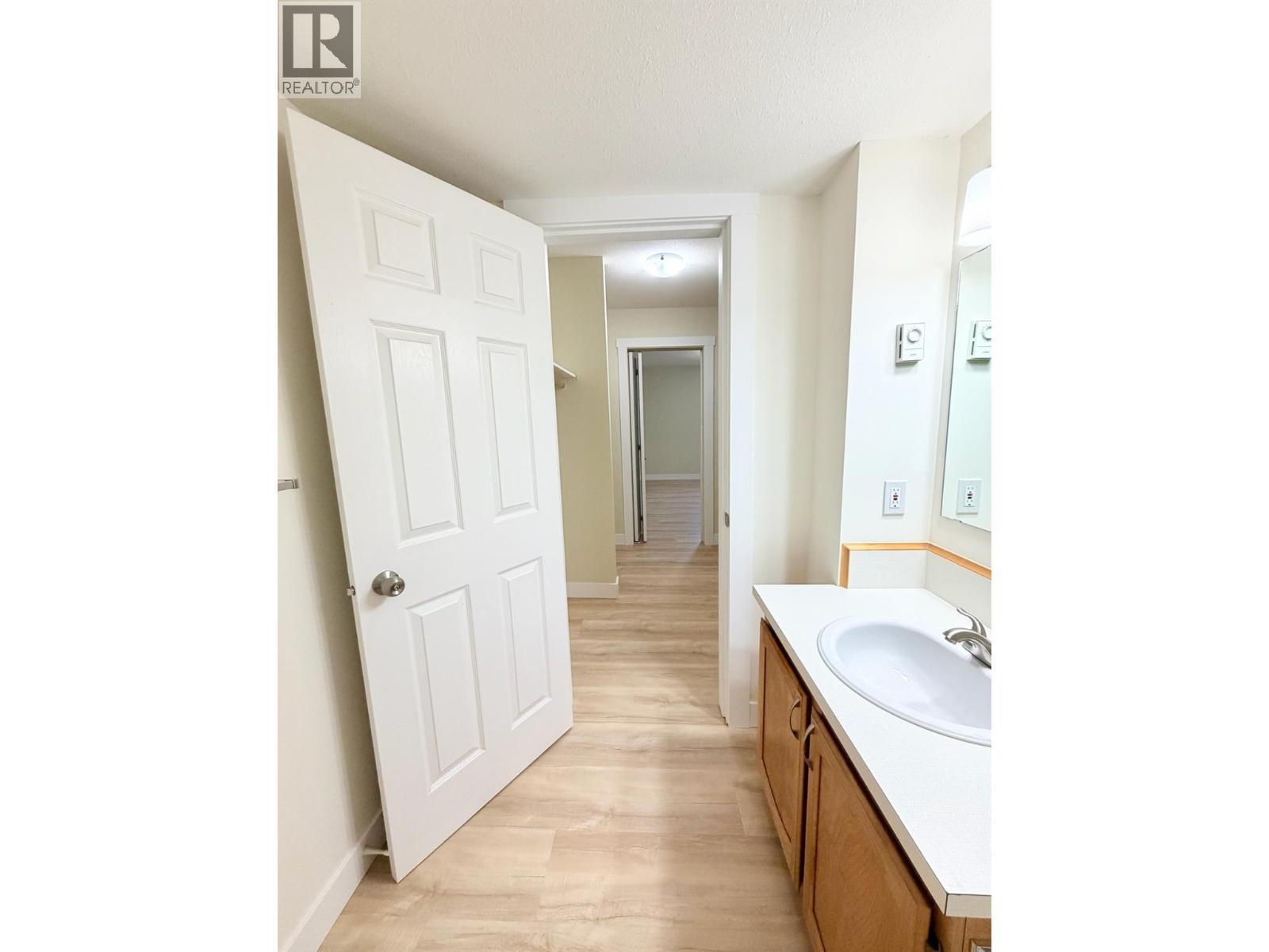 298 Yorkton Avenue Unit# 109 Property Photo 47