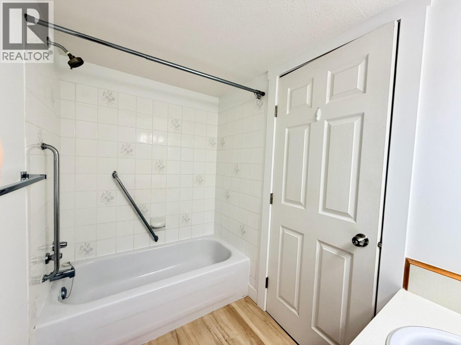 298 Yorkton Avenue Unit# 109 Property Photo 51