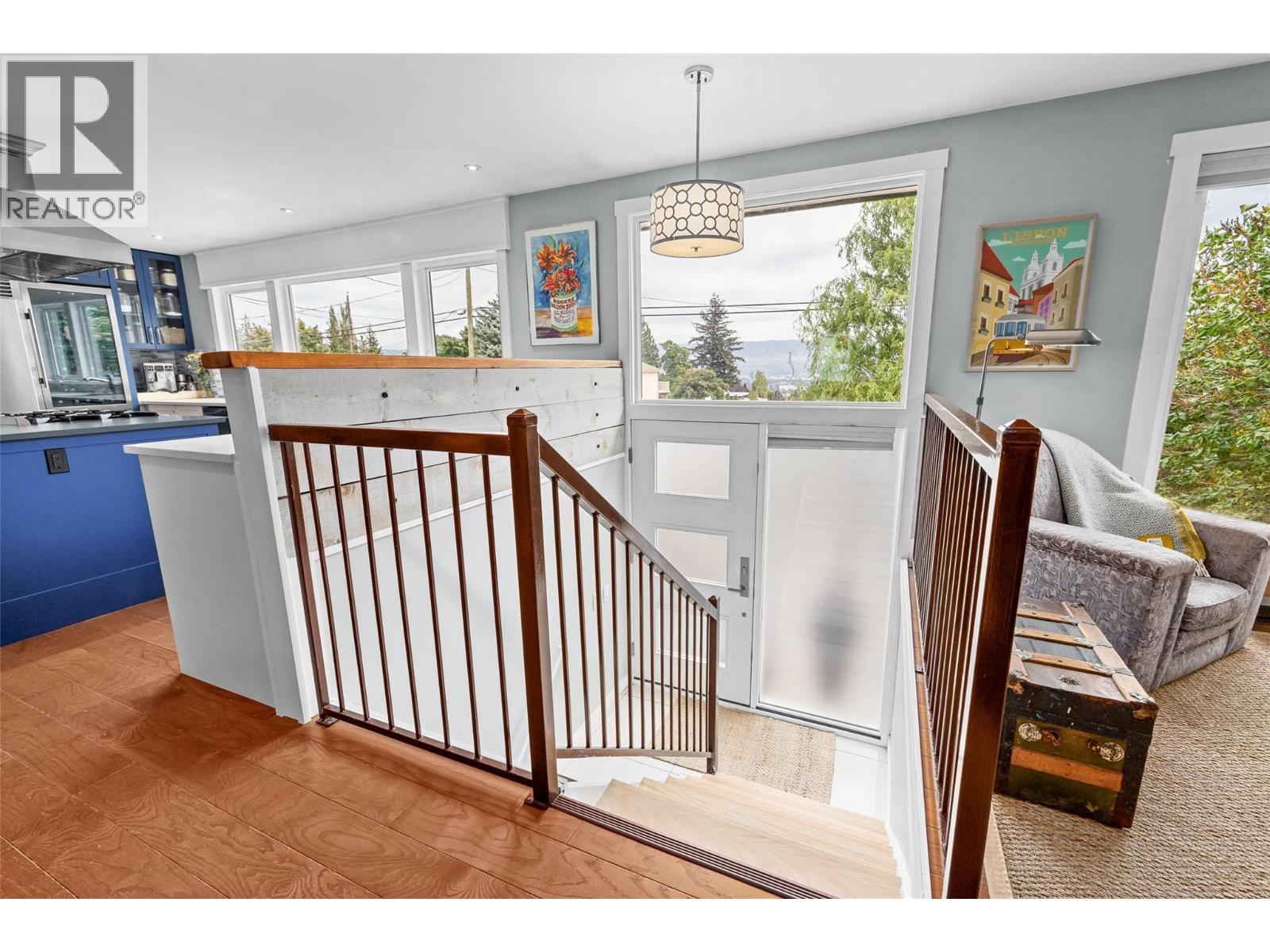 2350 Thacker Drive Property Photo 4