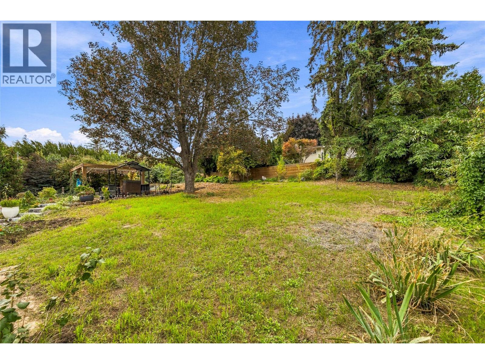 2350 Thacker Drive Property Photo 39