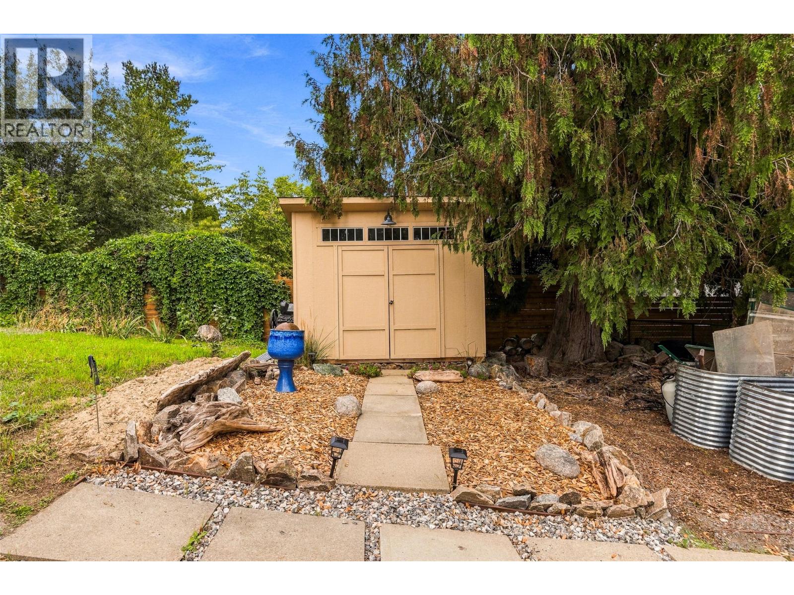 2350 Thacker Drive Property Photo 40