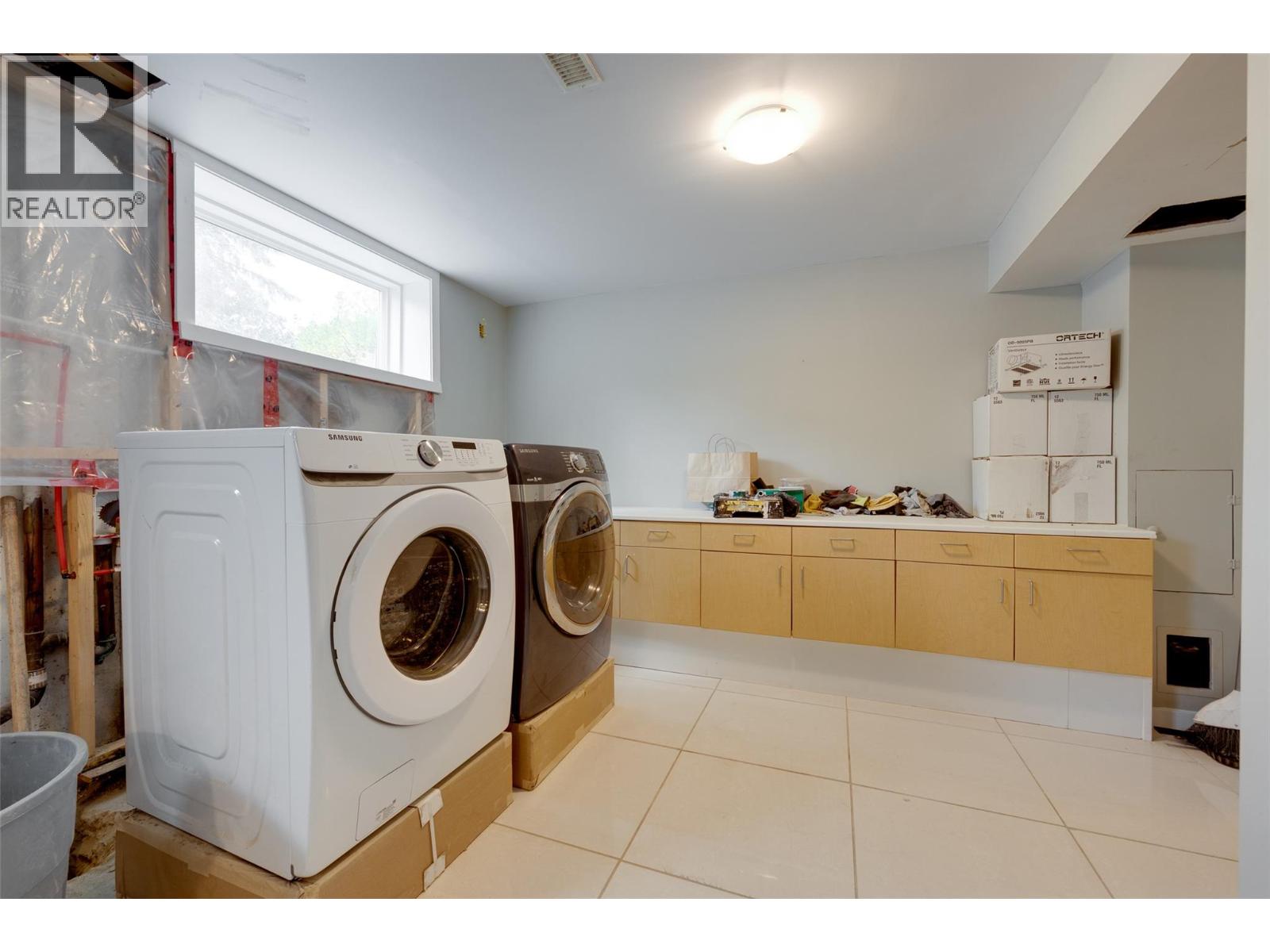 2350 Thacker Drive Property Photo 45