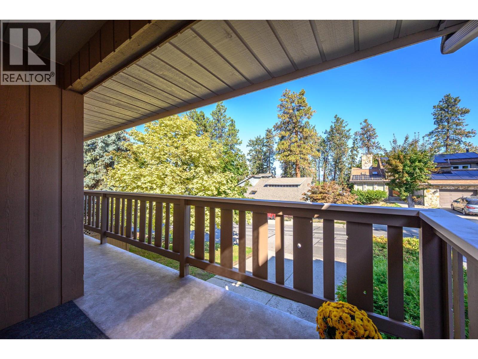 1604 39a Avenue Property Photo 4
