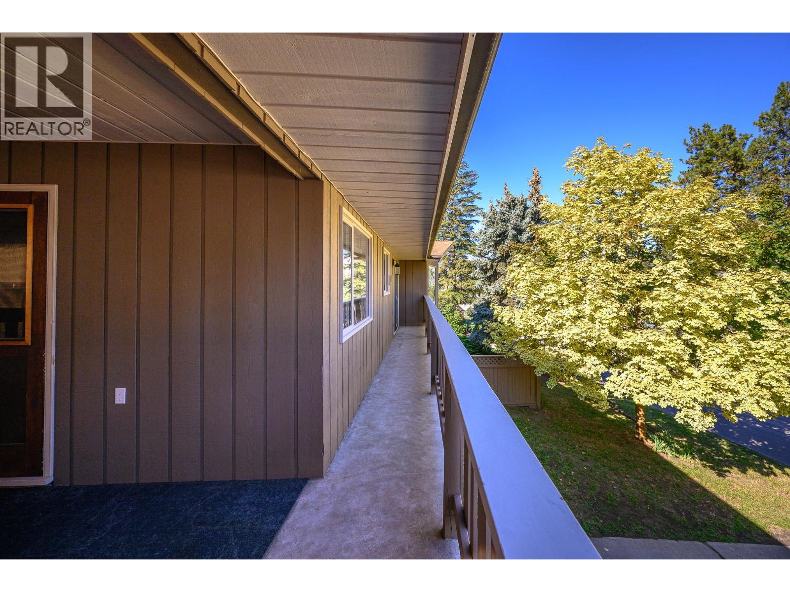 1604 39a Avenue Property Photo 5