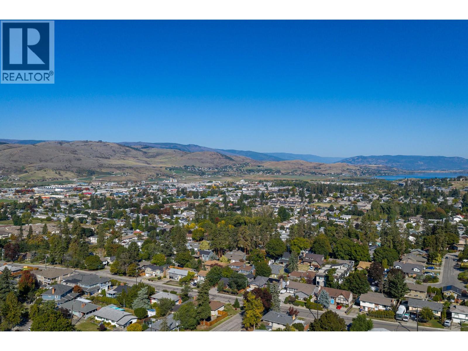1604 39a Avenue Property Photo 10