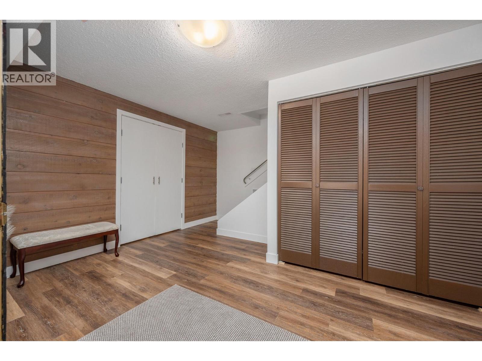 1604 39a Avenue Property Photo 13