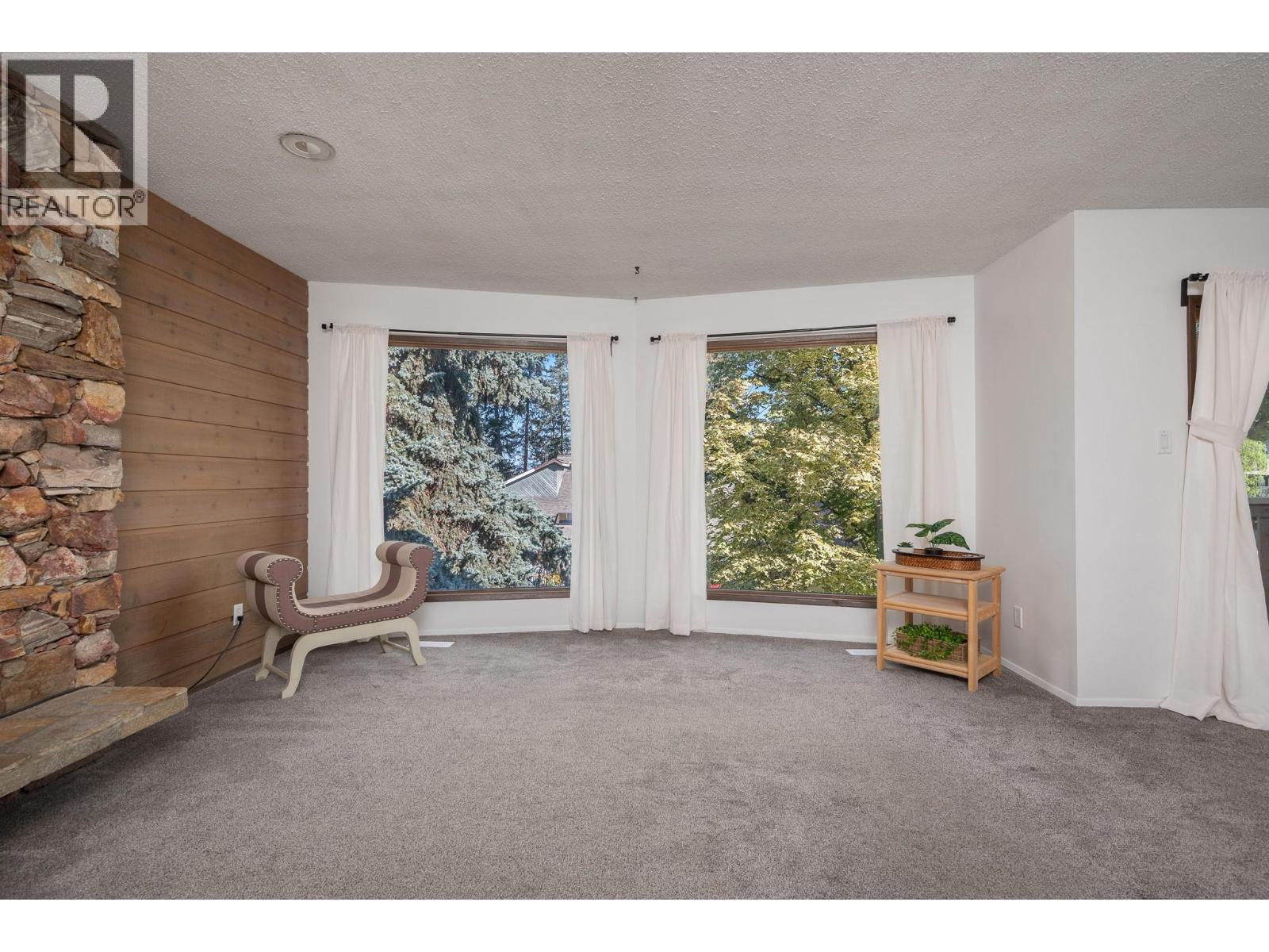 1604 39a Avenue Property Photo 17