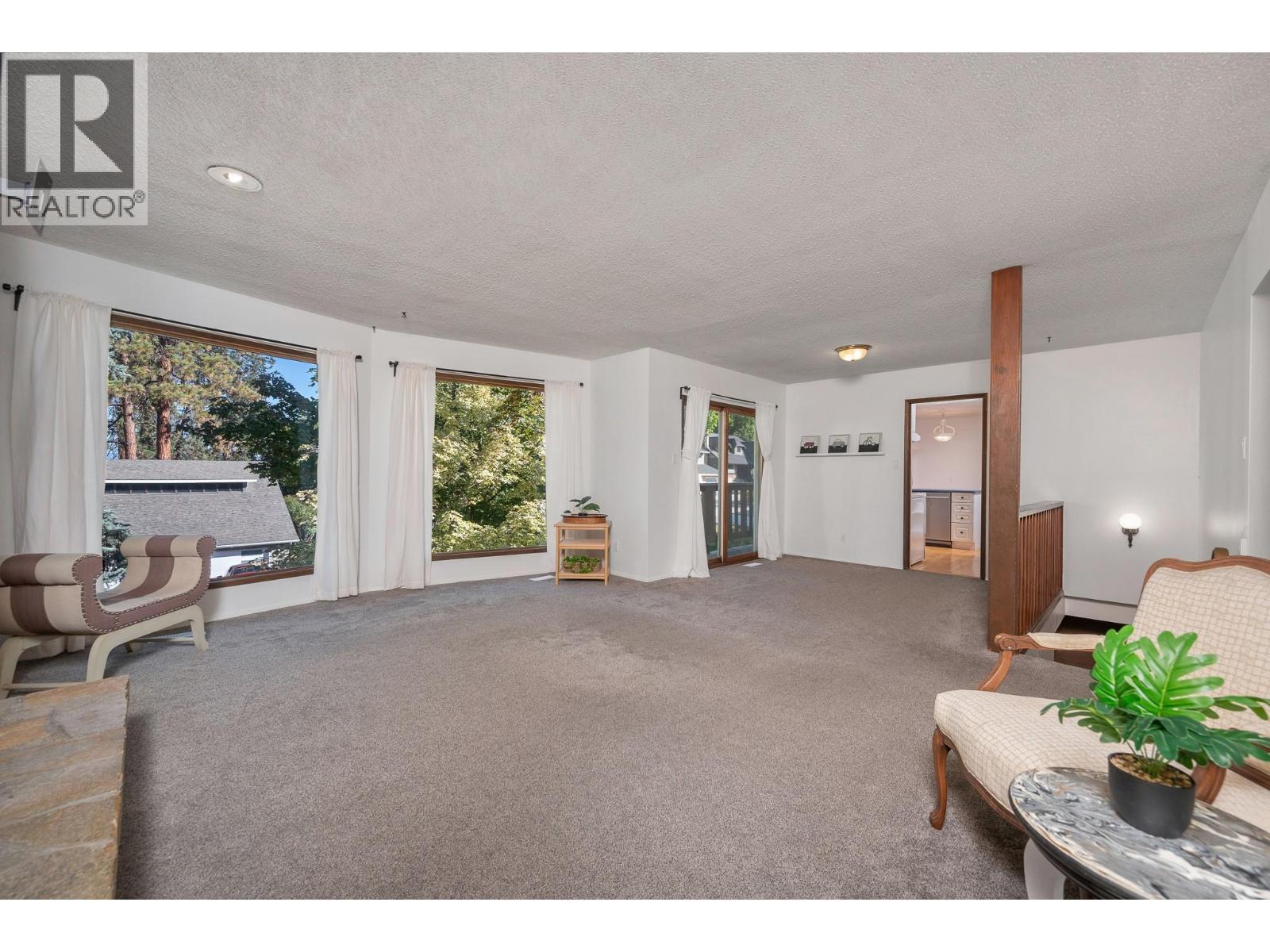 1604 39a Avenue Property Photo 18