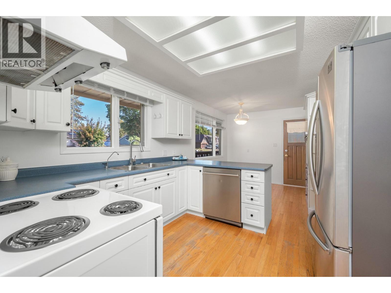 1604 39a Avenue Property Photo 20