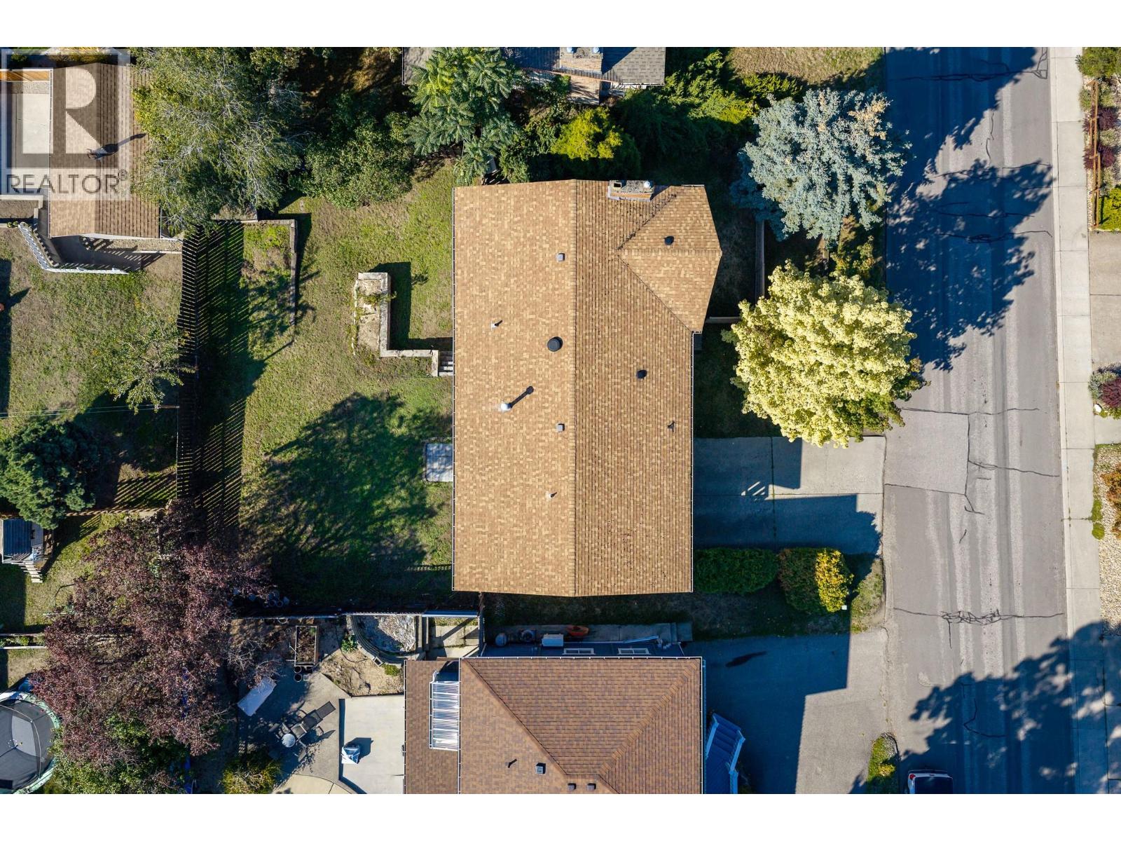 1604 39a Avenue Property Photo 43