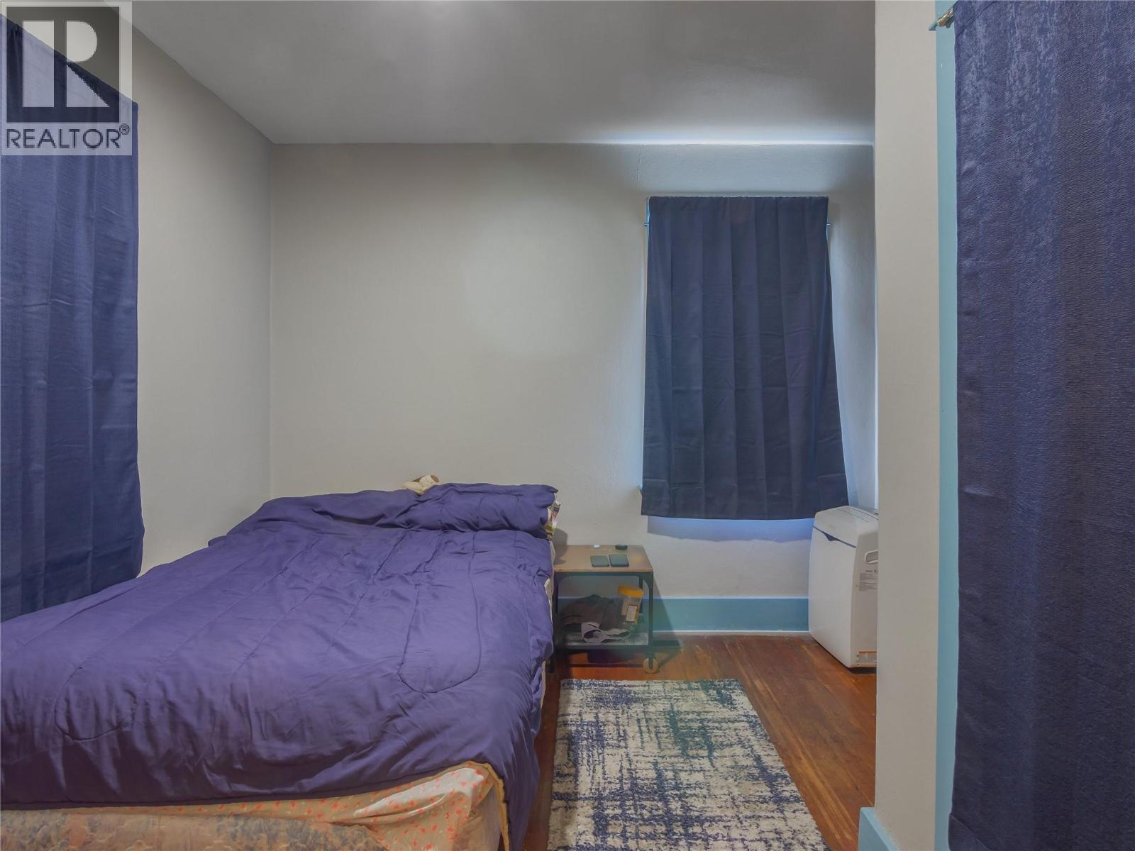 574 Van Horne Street Property Photo 19