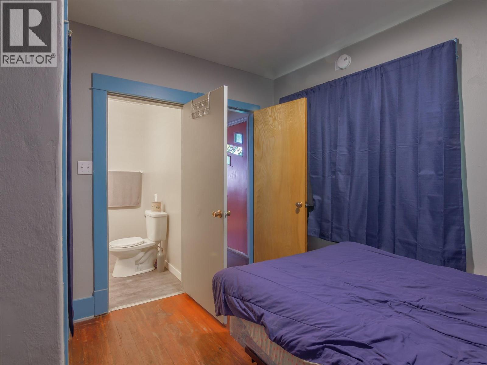 574 Van Horne Street Property Photo 20