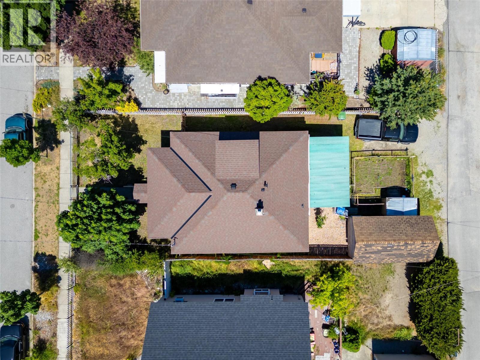 574 Van Horne Street Property Photo 45