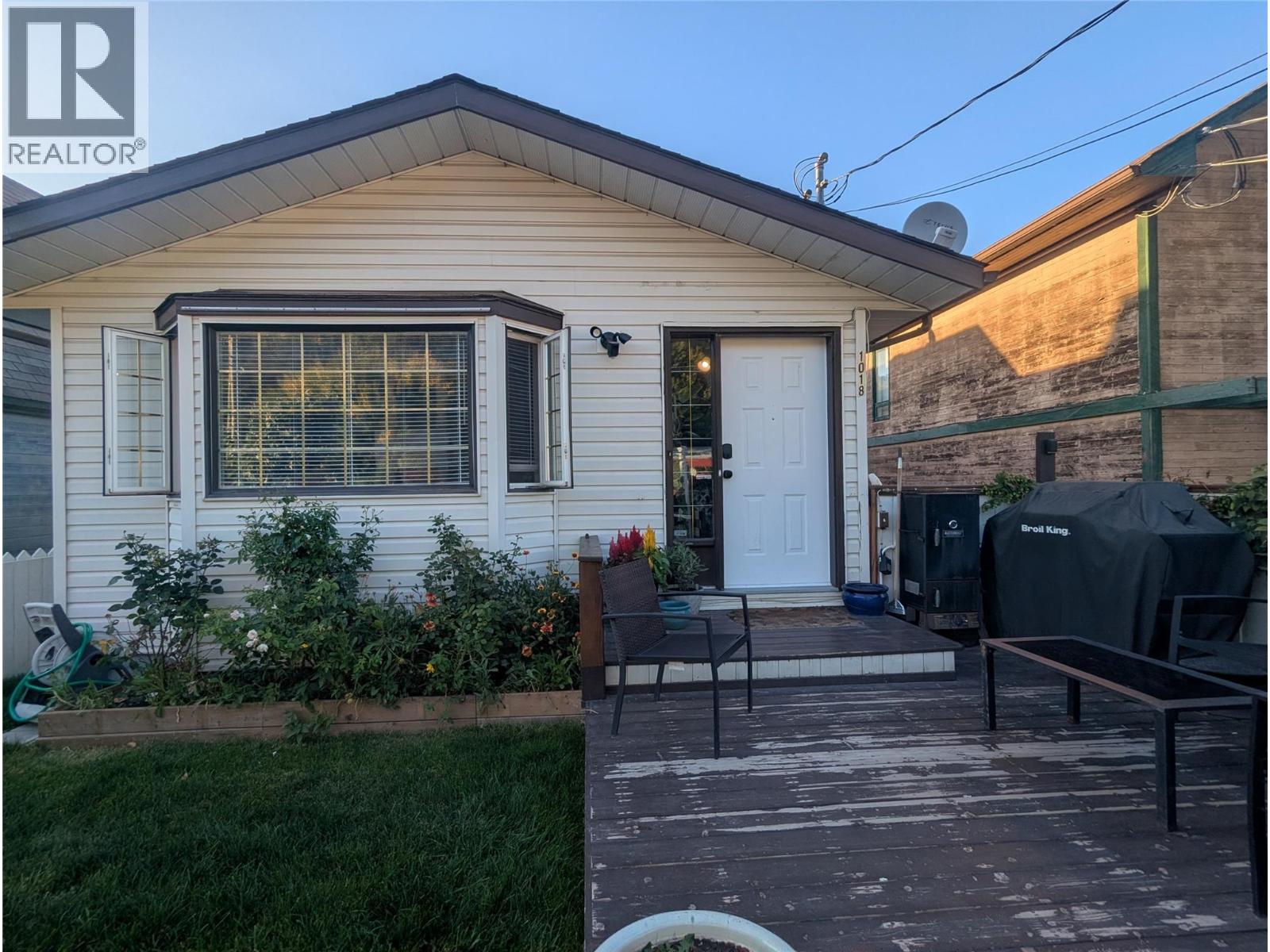 1018 Hillside Avenue Property Photo 1