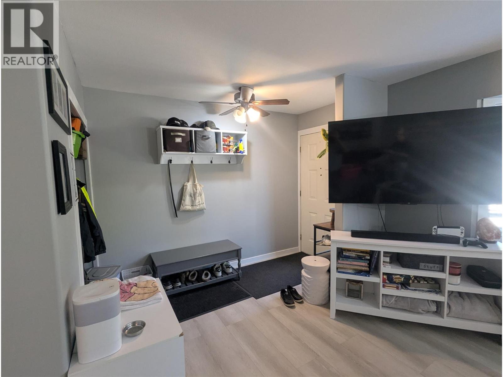 1018 Hillside Avenue Property Photo 5