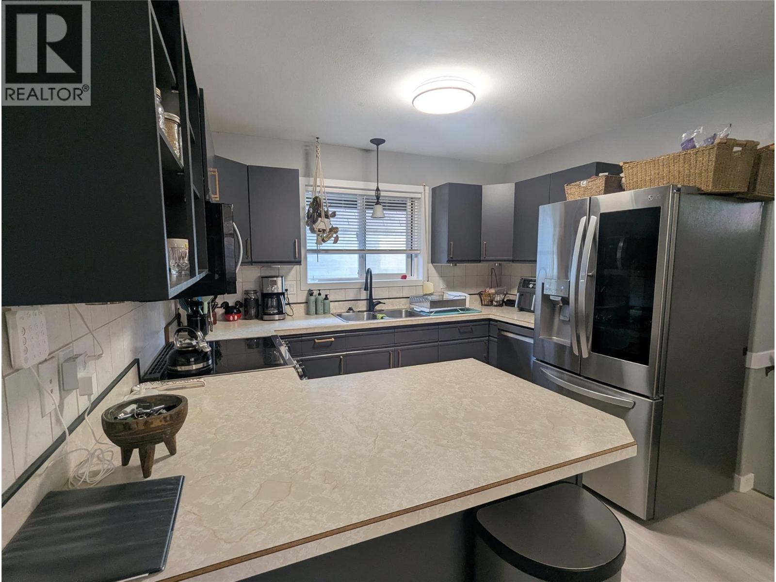 1018 Hillside Avenue Property Photo 7