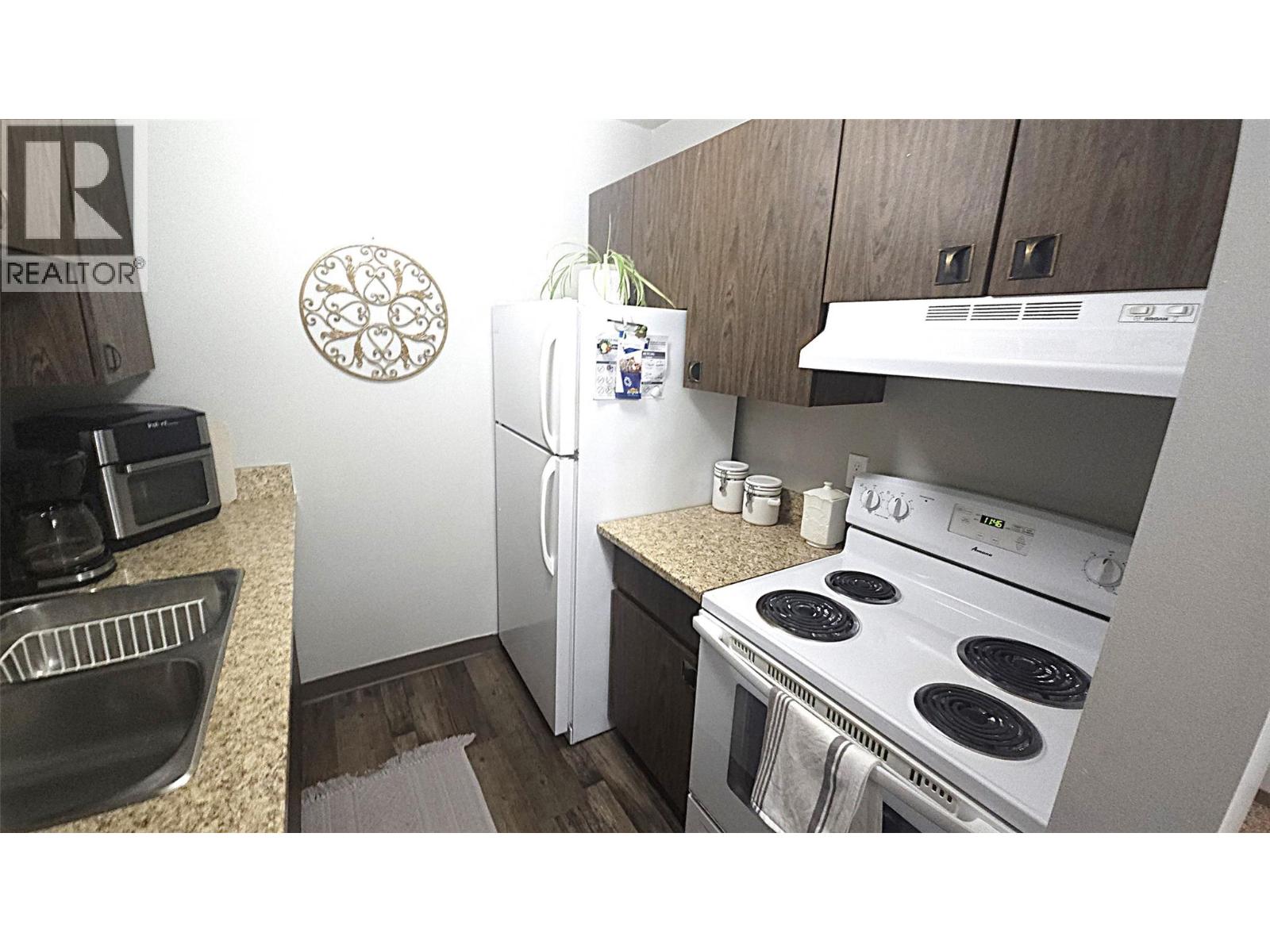 1560 Summit Drive Unit# 335 Property Photo 5