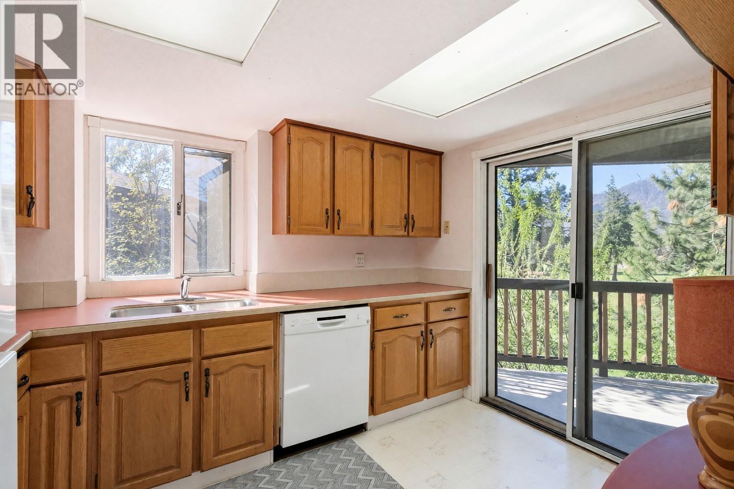 144 Sumac Ridge Drive Unit# 5 Property Photo 15