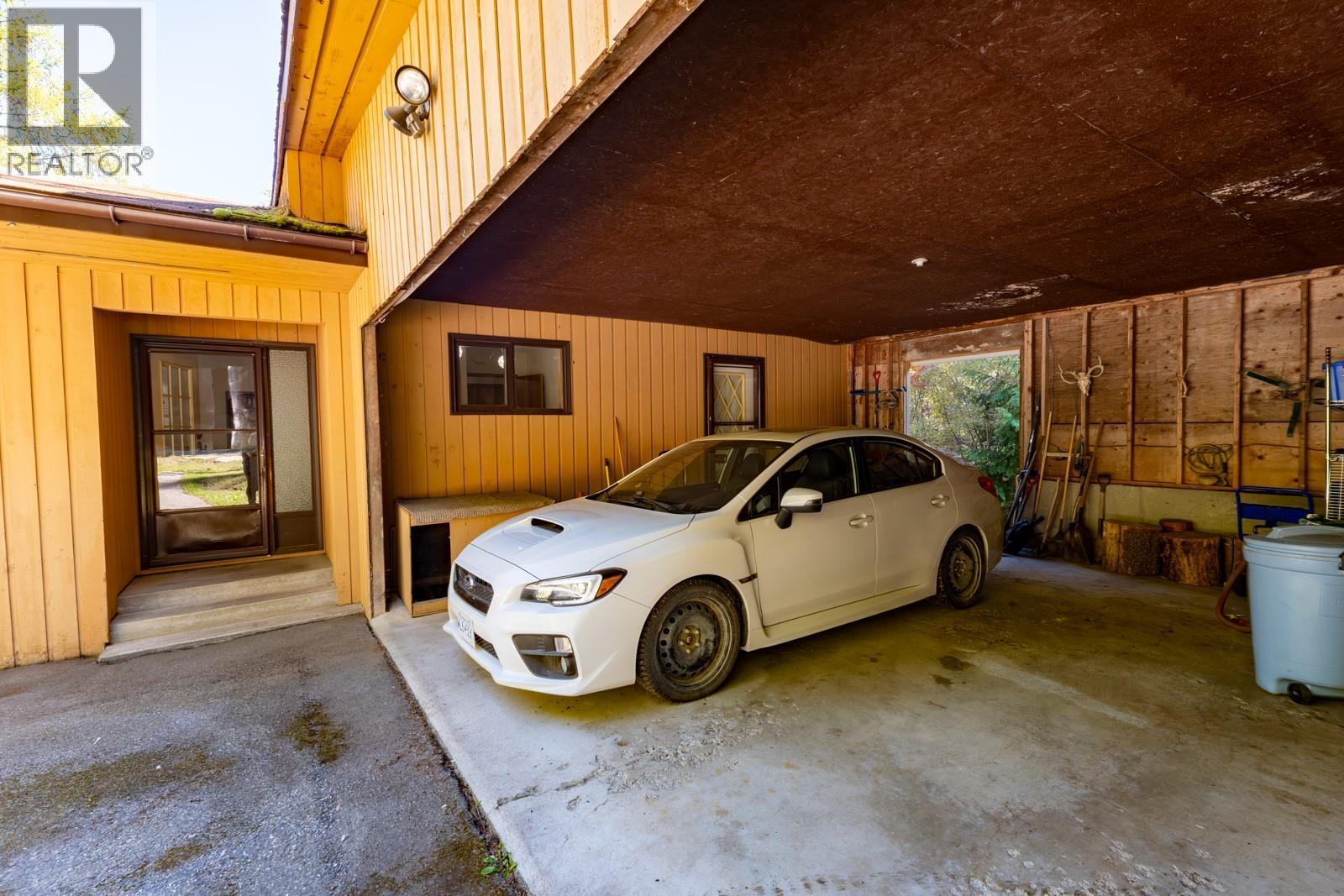 807 Spokane Street Property Photo 2