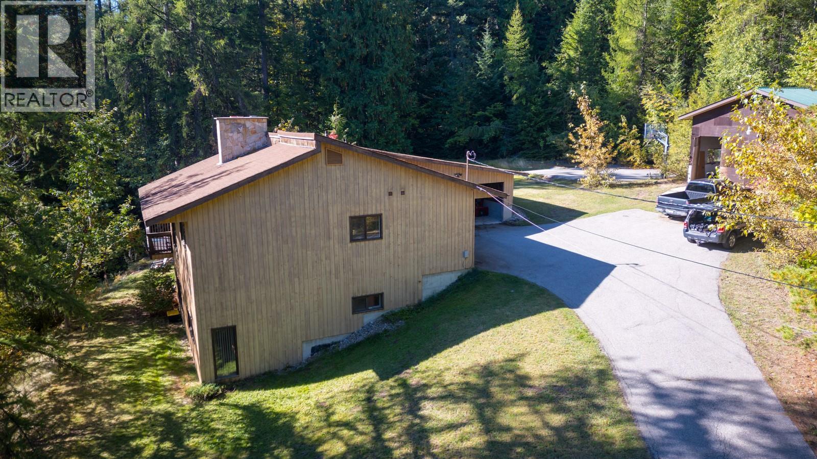 807 Spokane Street Property Photo 4
