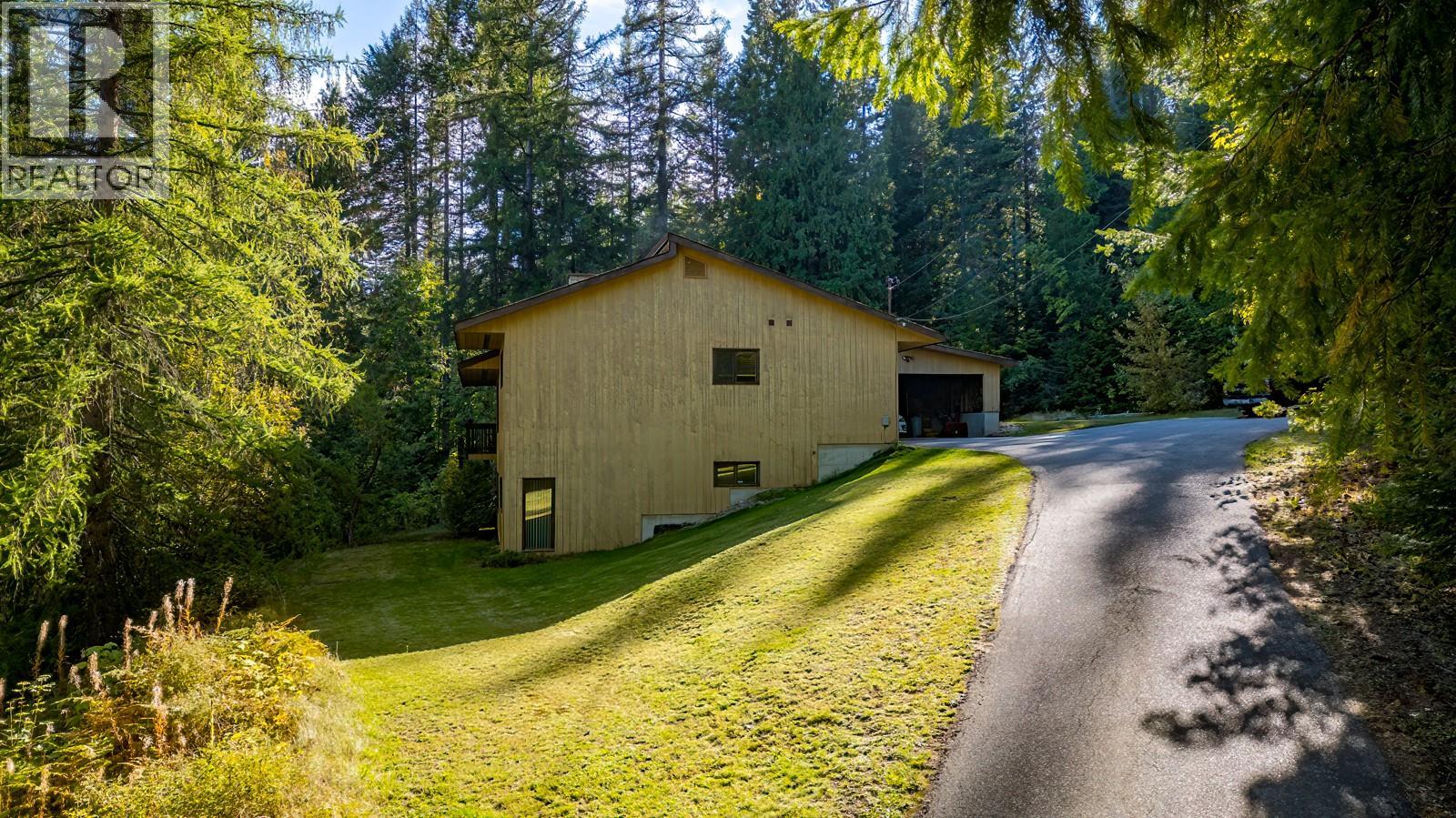 807 Spokane Street Property Photo 7