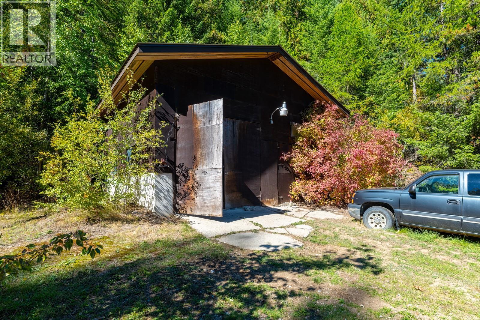 807 Spokane Street Property Photo 12