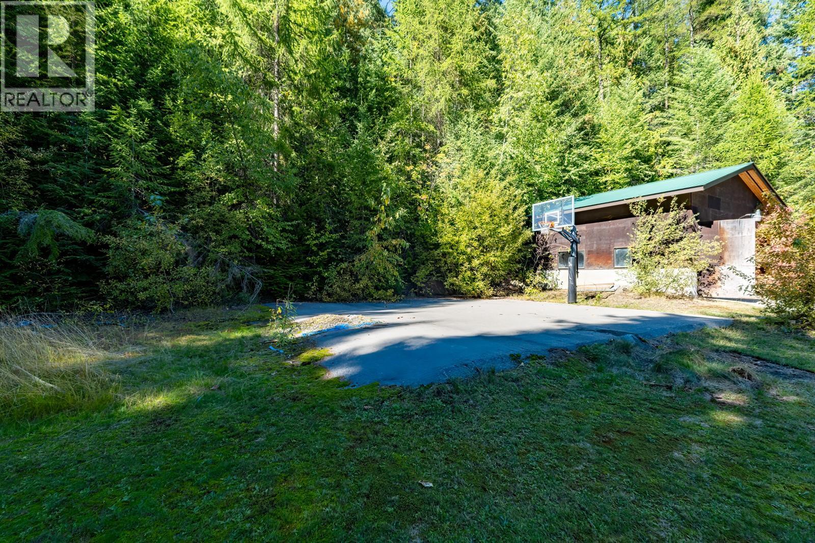 807 Spokane Street Property Photo 13