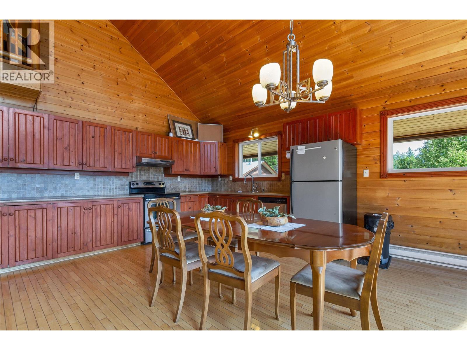 27 Pine Road Property Photo 10