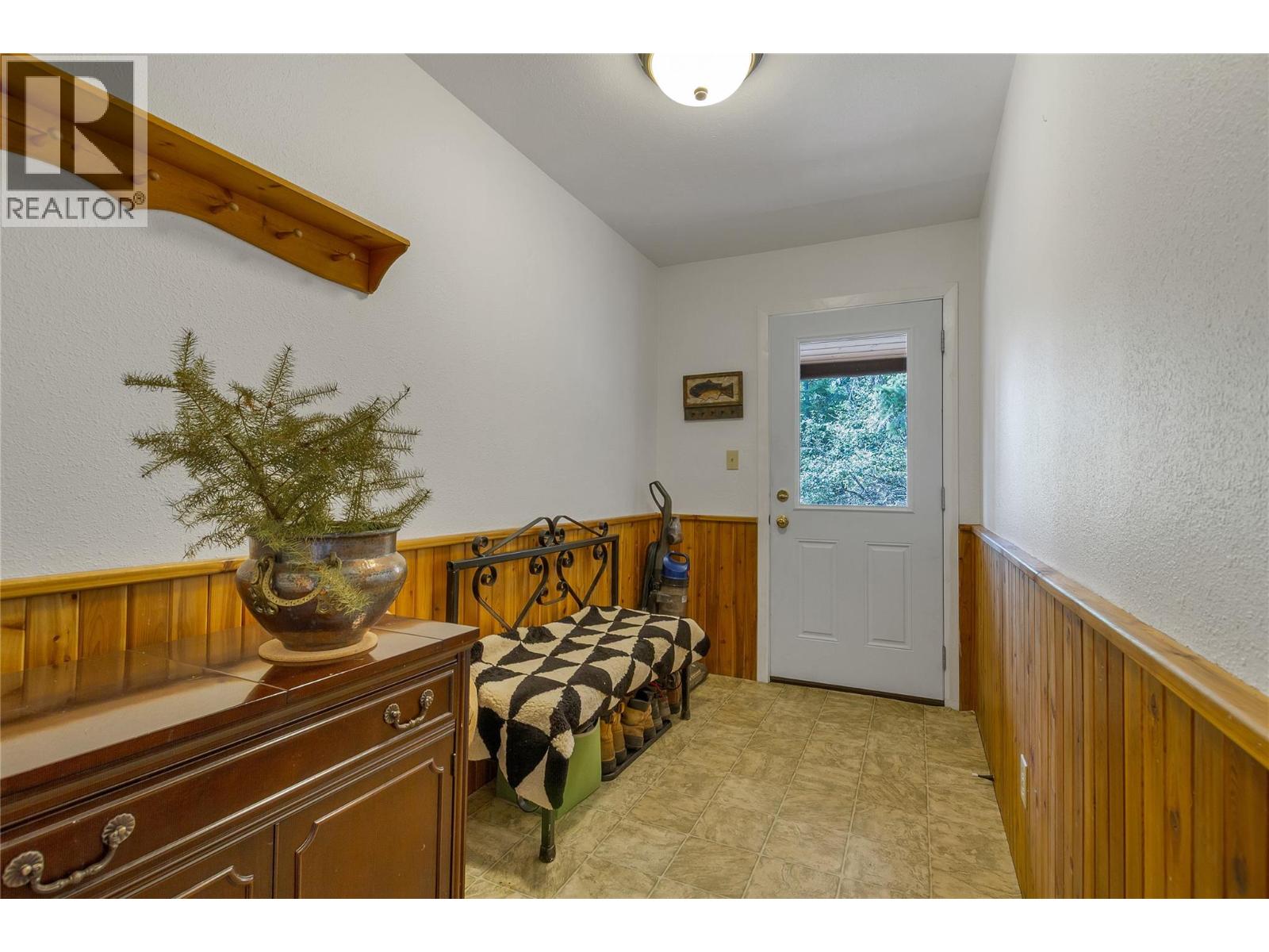 27 Pine Road Property Photo 24