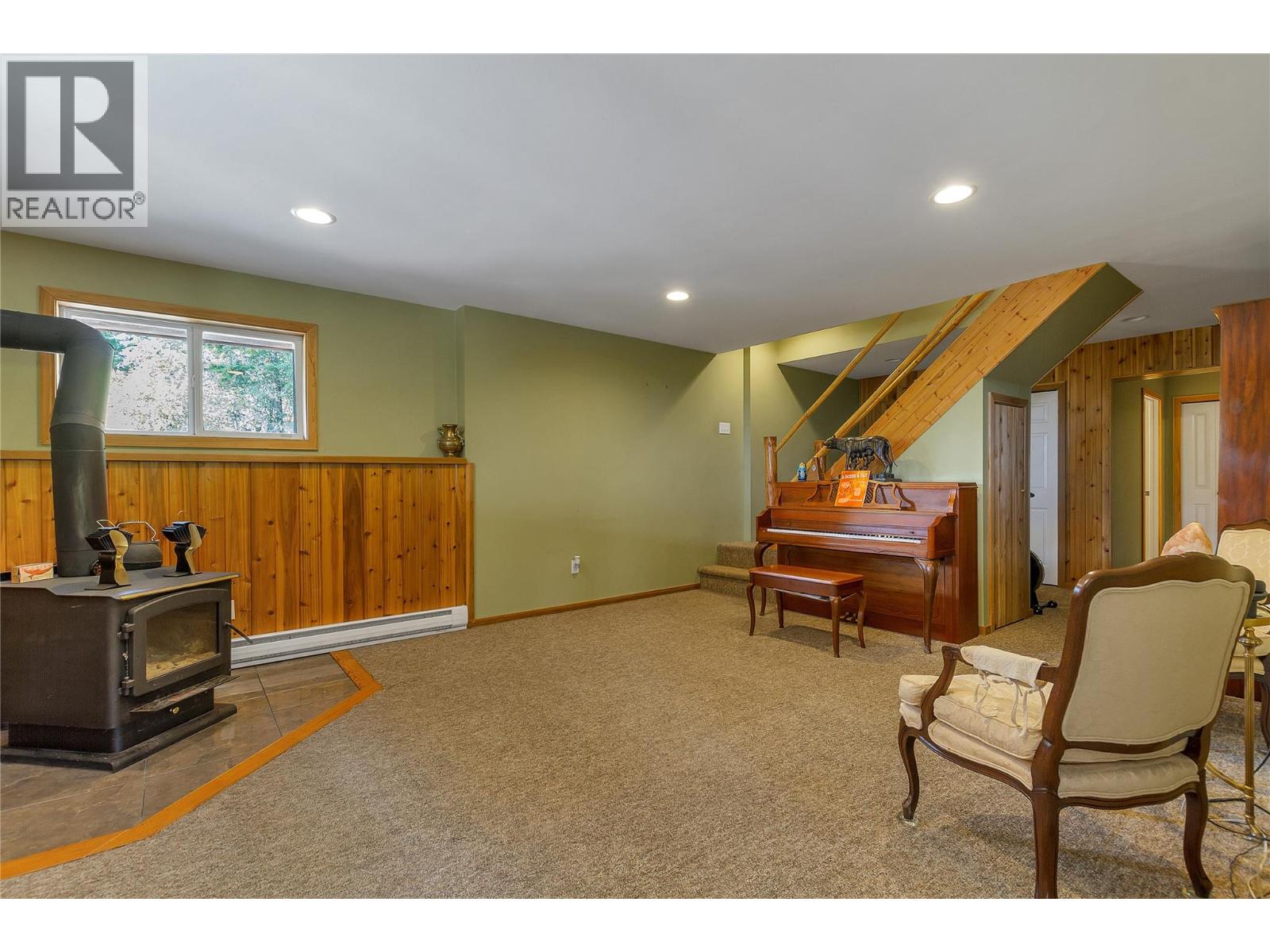 27 Pine Road Property Photo 43