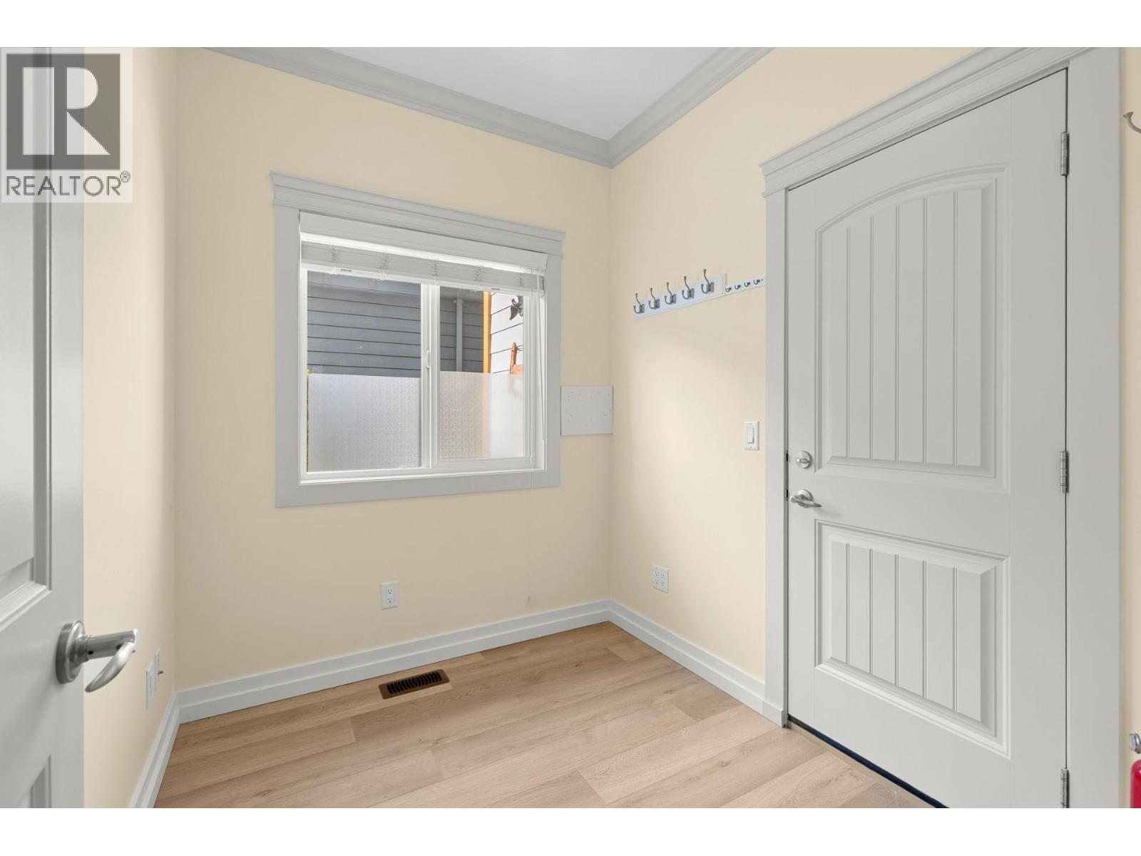 2092 Clover Drive Property Photo 21