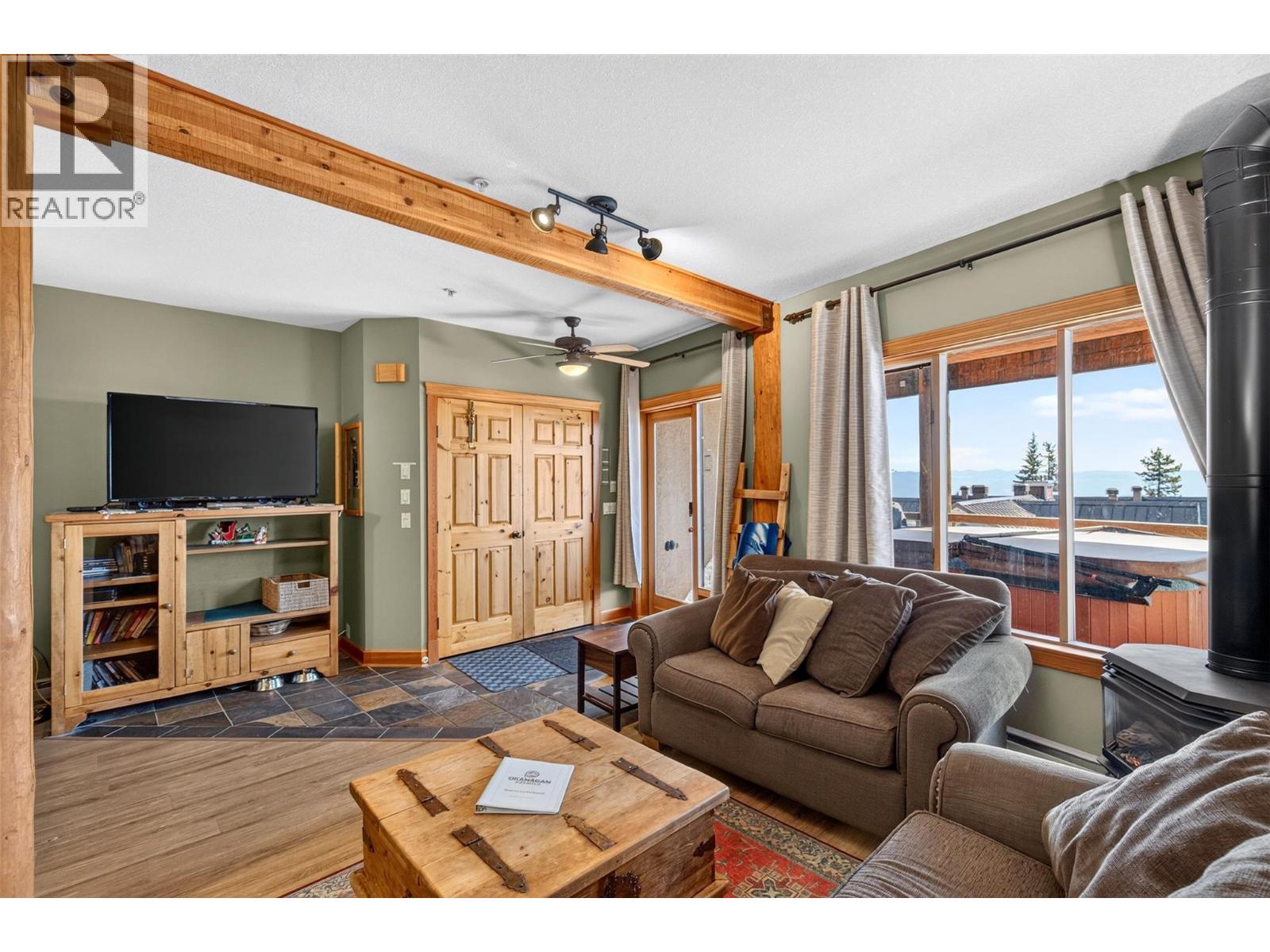 5873 Snow Pines Crescent Unit# A Property Photo 3