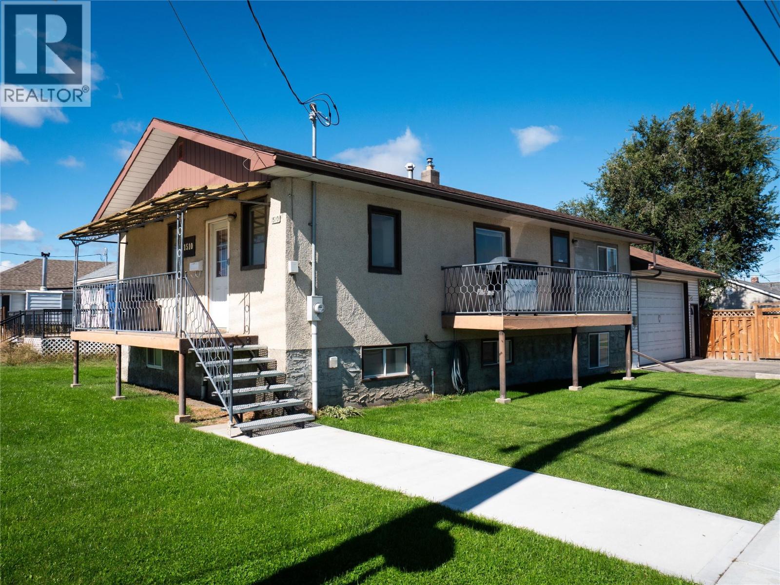 1510 4th Street N Property Photo 2