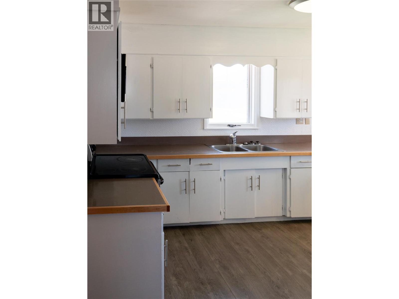 1510 4th Street N Property Photo 6
