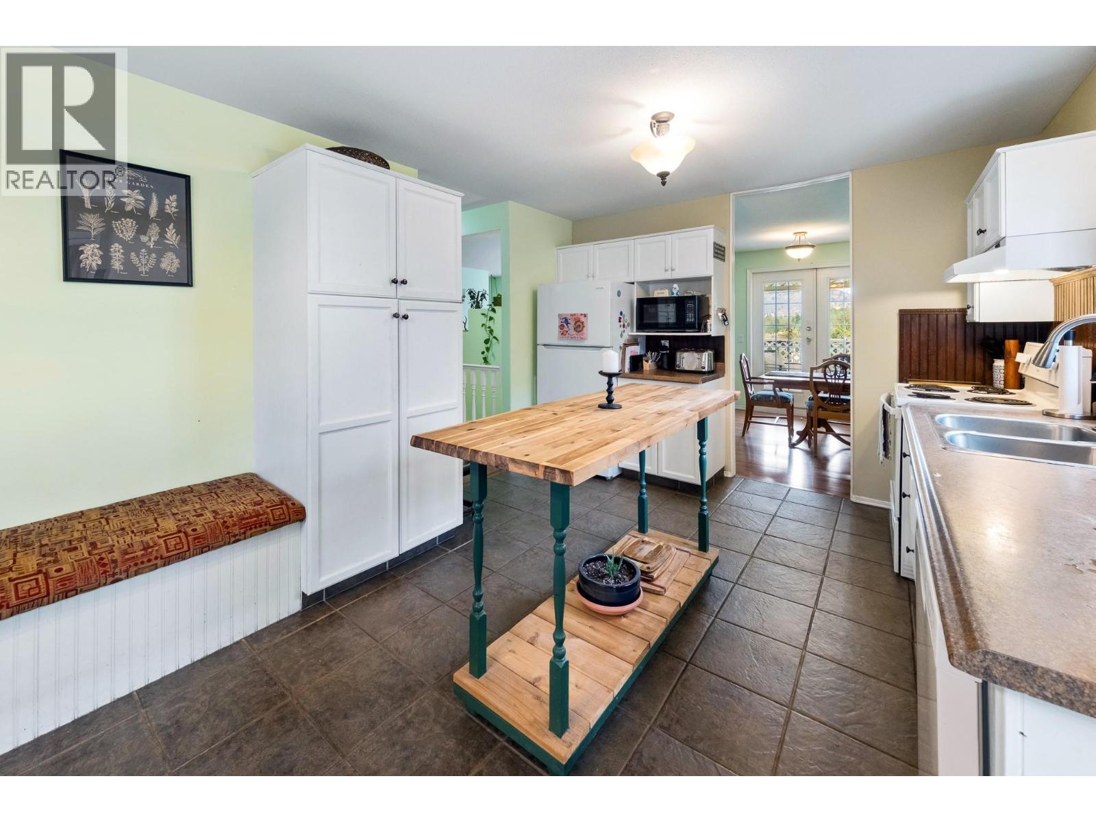2466 Alexandria Way Property Photo 15