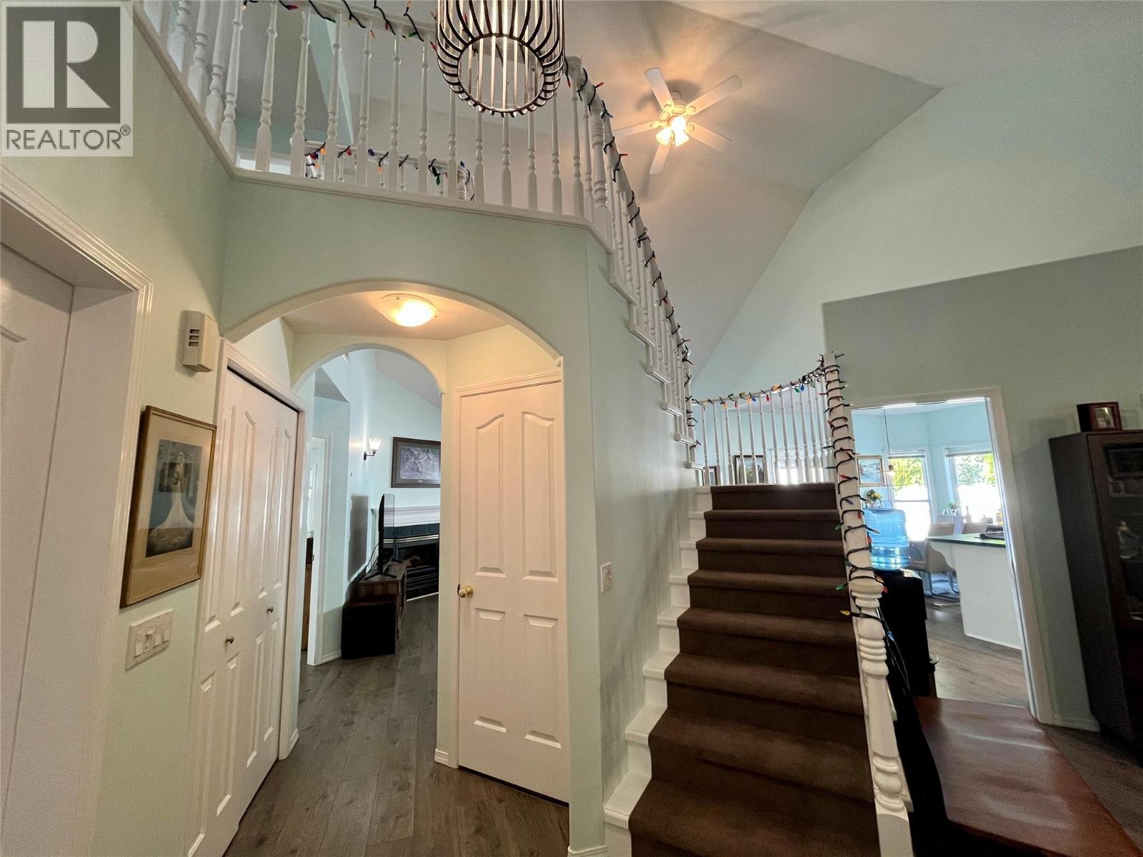 358 Oak Avenue Property Photo 12